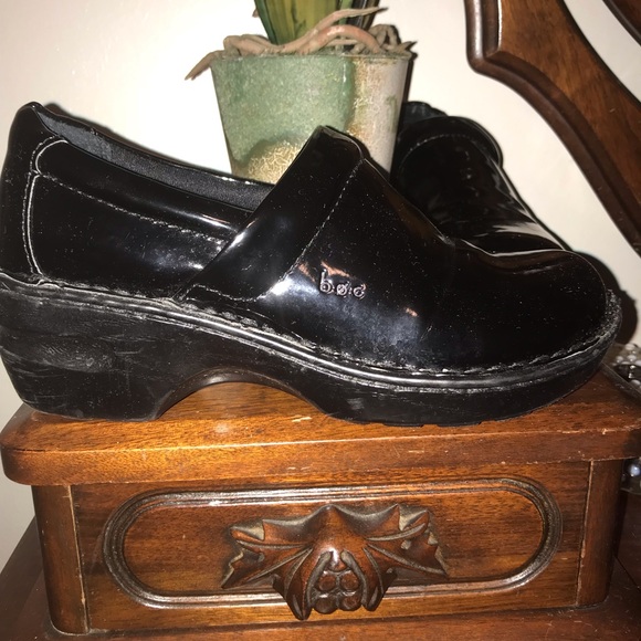 B. O. C. “Nursing” Clogs - Picture 2 of 5